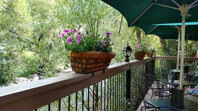 Creekside Cellars