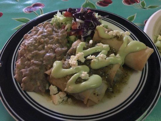 Tamales Especiales Kitchen