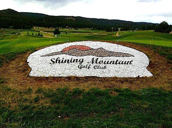 Shining Mountain Golf Course