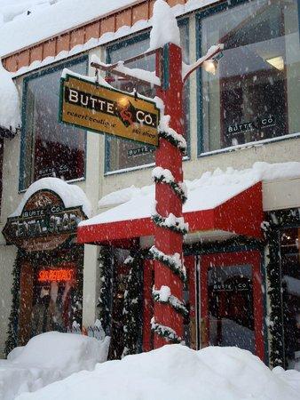 Butte & Co Ski & Snowboard Rentals