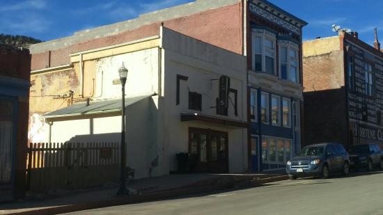 Isis Theatre