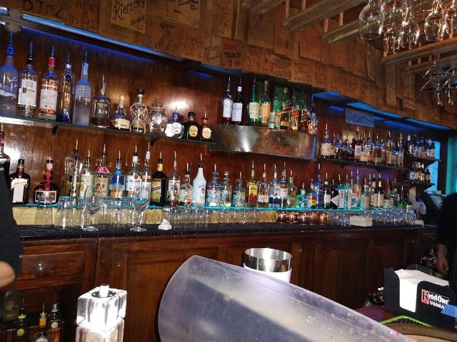 Outlaw Restaurant